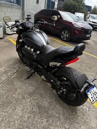 TRIUMPH ROCKET III GT 
